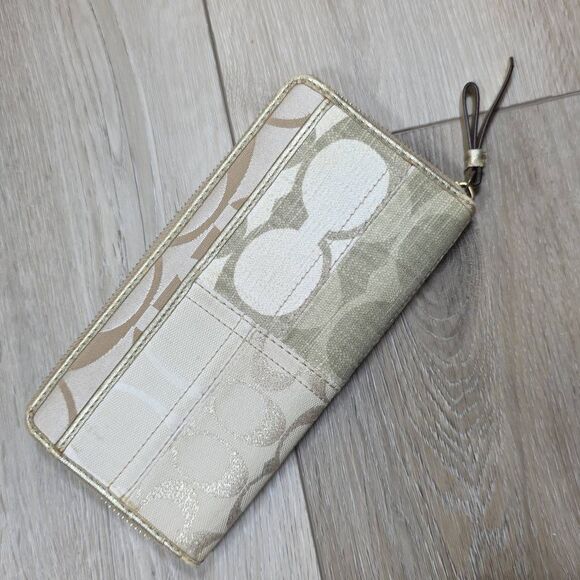 Coach Poppy Patchwork Tote and Wallet - Picture 14 of 16